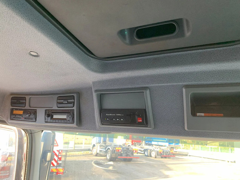 Mercedes-Benz Atego 1018 KOELING*Cruise control*Airconditioning*Geveerde bestuurdersstoel* - Camião furgão: foto 4 Mercedes-Benz Atego 1018 KOELING*Cruise control*Airconditioning*Geveerde bestuurdersstoel* - Camião furgão: foto 4