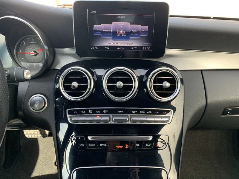 Mercedes-Benz C-Klasse 250 D Coupé*Tempomat*Achteruitrijcamera*Stoelverwarming*Navigatie*Dodehoekdetectie* - Automóvel: foto 4 Mercedes-Benz C-Klasse 250 D Coupé*Tempomat*Achteruitrijcamera*Stoelverwarming*Navigatie*Dodehoekdetectie* - Automóvel: foto 4