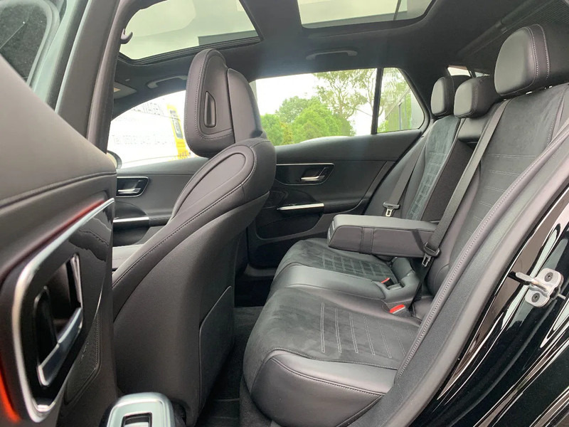 Mercedes-Benz C-Klasse 300*Parktronic*Thermatic*Distronic*Rijstrookassistent*Panoramische dak* - Automóvel: foto 5 Mercedes-Benz C-Klasse 300*Parktronic*Thermatic*Distronic*Rijstrookassistent*Panoramische dak* - Automóvel: foto 5