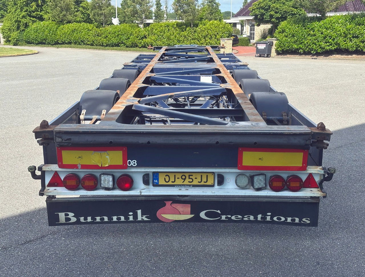 Burg BPO 13-27 Ccxlx 40" Galvanised Super Chassis SAF Axles Disc Brakes 2x Lift Axles 3 Pieces IN Stock Super Condition - Semi-reboque transportador de contêineres/ Caixa móvel: foto 3 Burg BPO 13-27 Ccxlx 40" Galvanised Super Chassis SAF Axles Disc Brakes 2x Lift Axles 3 Pieces IN Stock Super Condition - Semi-reboque transportador de contêineres/ Caixa móvel: foto 3