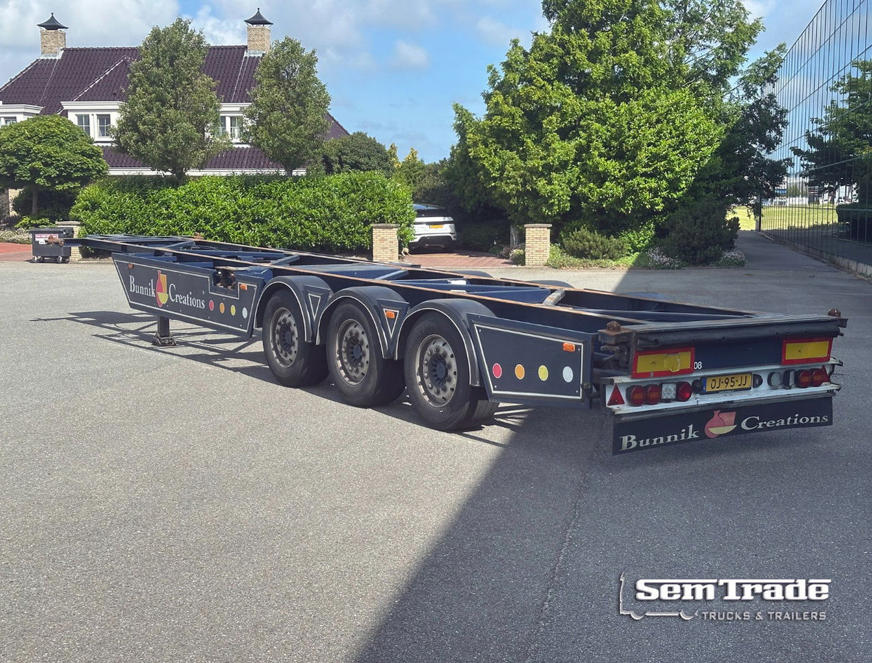Burg BPO 13-27 Ccxlx 40" Galvanised Super Chassis SAF Axles Disc Brakes 2x Lift Axles 3 Pieces IN Stock Super Condition - Semi-reboque transportador de contêineres/ Caixa móvel: foto 2 Burg BPO 13-27 Ccxlx 40" Galvanised Super Chassis SAF Axles Disc Brakes 2x Lift Axles 3 Pieces IN Stock Super Condition - Semi-reboque transportador de contêineres/ Caixa móvel: foto 2