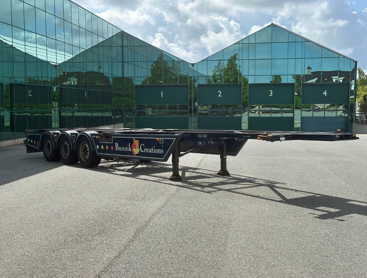Burg BPO 13-27 Ccxlx 40" Galvanised Super Chassis SAF Axles Disc Brakes 2x Lift Axles 3 Pieces IN Stock Super Condition - Semi-reboque transportador de contêineres/ Caixa móvel: foto 5 Burg BPO 13-27 Ccxlx 40" Galvanised Super Chassis SAF Axles Disc Brakes 2x Lift Axles 3 Pieces IN Stock Super Condition - Semi-reboque transportador de contêineres/ Caixa móvel: foto 5