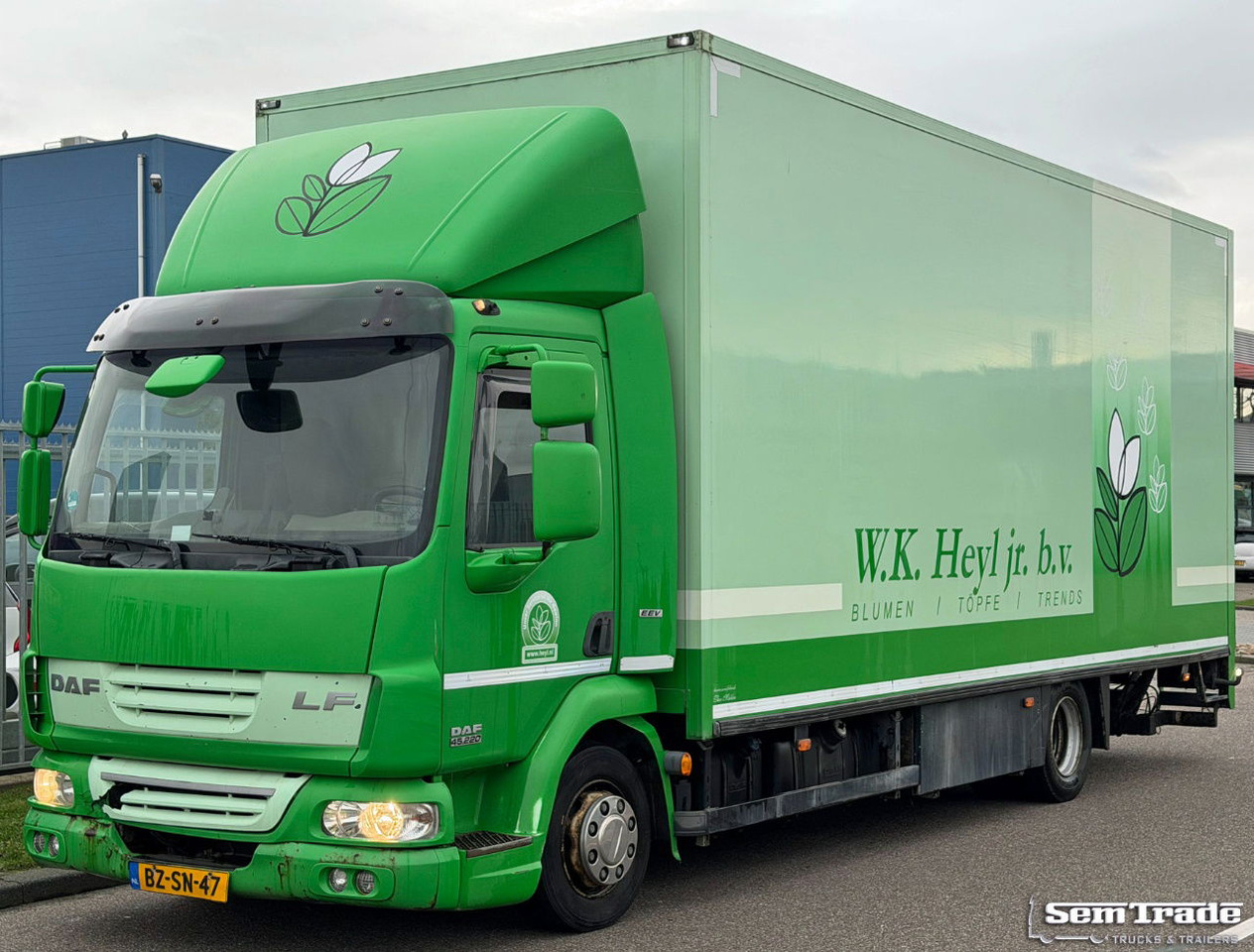 DAF LF 45 220 Euro 5 Theo Mulder Isolated BOX + Heater 585.000 KM NL-Truck Engine IN BAD Condition - Camião furgão: foto 1 DAF LF 45 220 Euro 5 Theo Mulder Isolated BOX + Heater 585.000 KM NL-Truck Engine IN BAD Condition - Camião furgão: foto 1