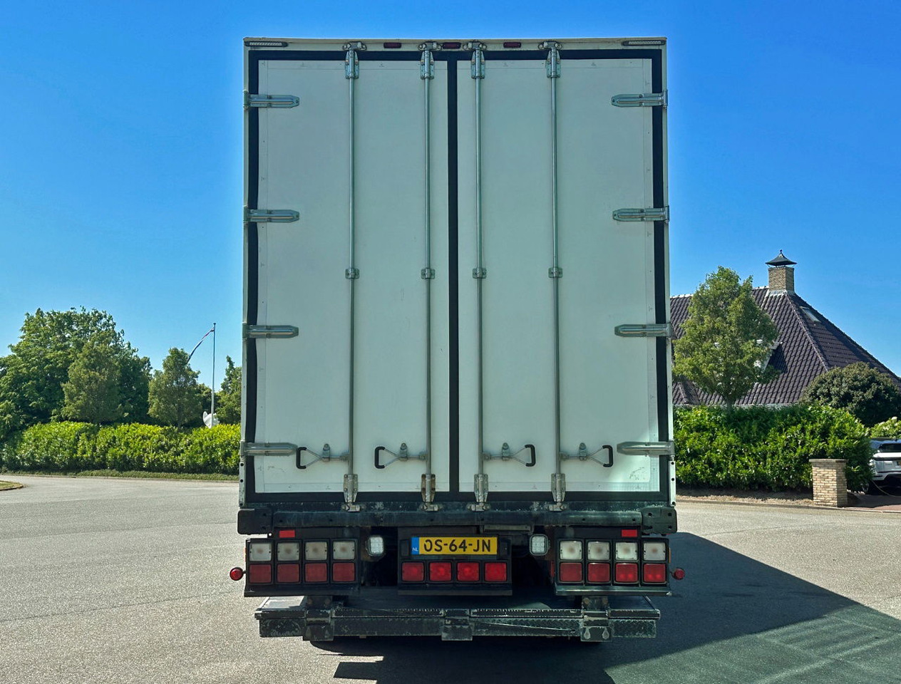 Ekeri 3-AS Multi Temp 1335 x 250 x 271 CM Inside Tail Lift - Semi-reboque frigorífico: foto 4 Ekeri 3-AS Multi Temp 1335 x 250 x 271 CM Inside Tail Lift - Semi-reboque frigorífico: foto 4