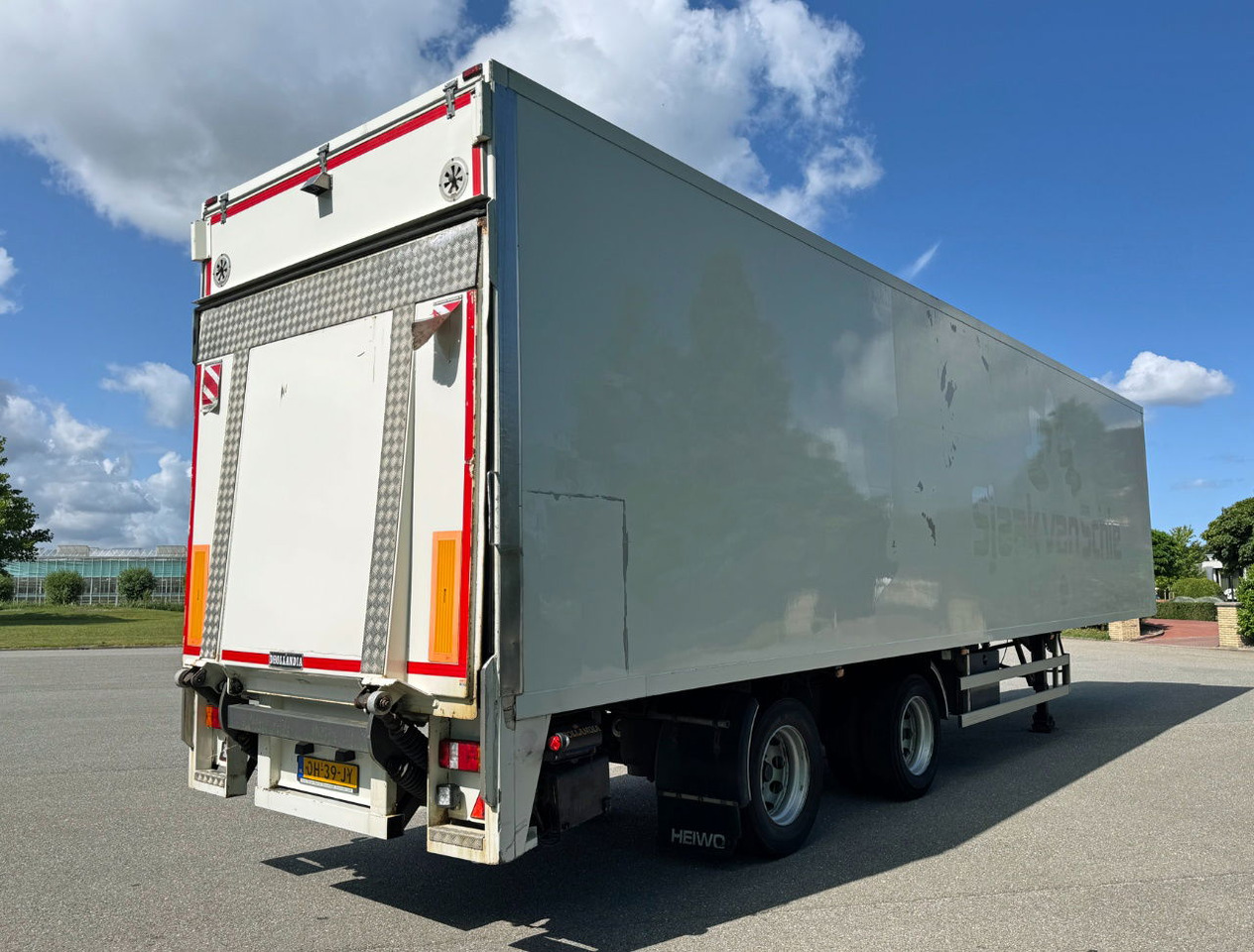HTF 2-AS Heiwo 1240 x 250 x 272 CM Inwendig Stuuras Laadklep APK TOT 07-2026 - Semi-reboque furgão: foto 5 HTF 2-AS Heiwo 1240 x 250 x 272 CM Inwendig Stuuras Laadklep APK TOT 07-2026 - Semi-reboque furgão: foto 5