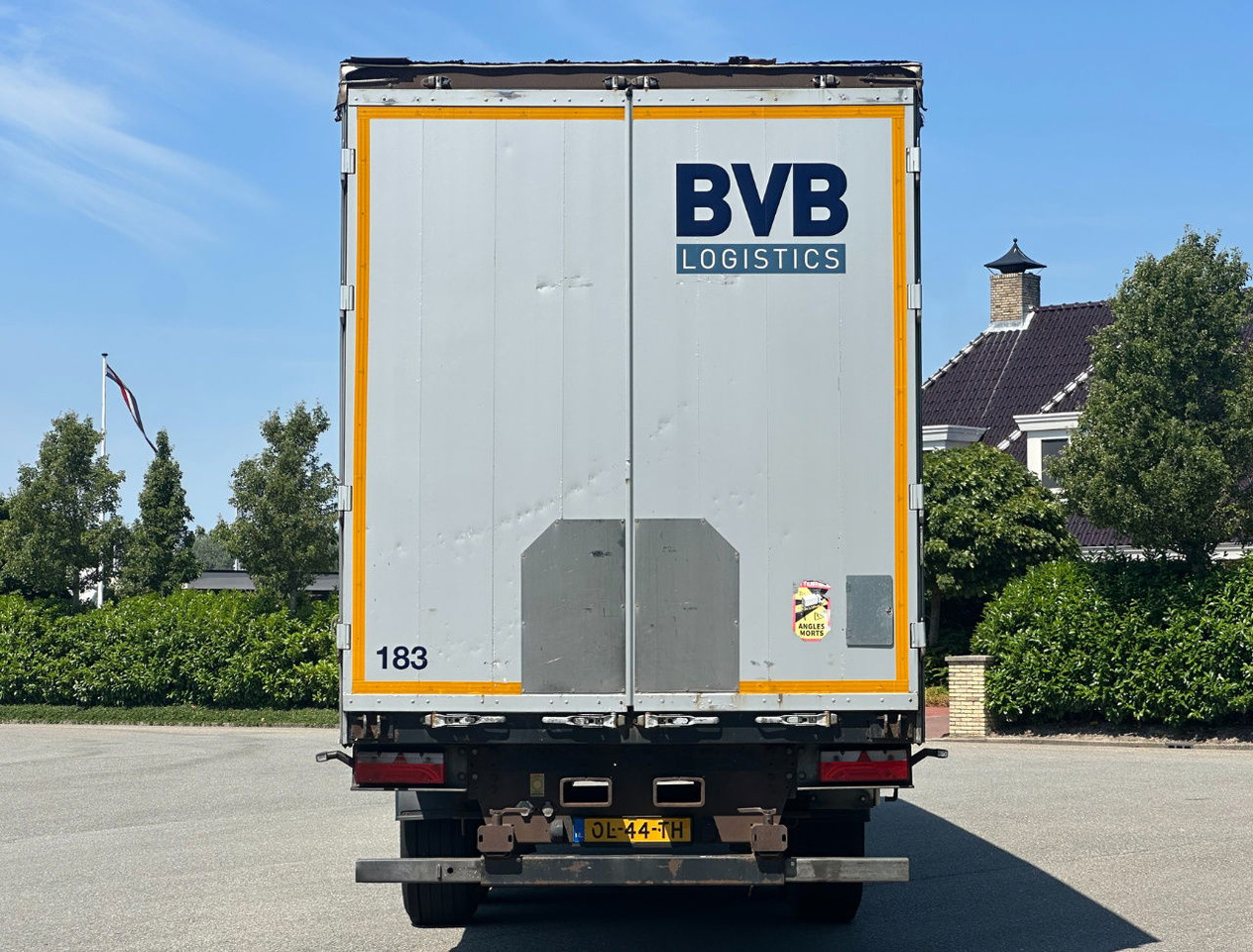 Kögel SN24 Edscha SAF Axles Disc Brakes Lift Axle TOP Condition NL Trailer - Semi-reboque de lona: foto 4 Kögel SN24 Edscha SAF Axles Disc Brakes Lift Axle TOP Condition NL Trailer - Semi-reboque de lona: foto 4