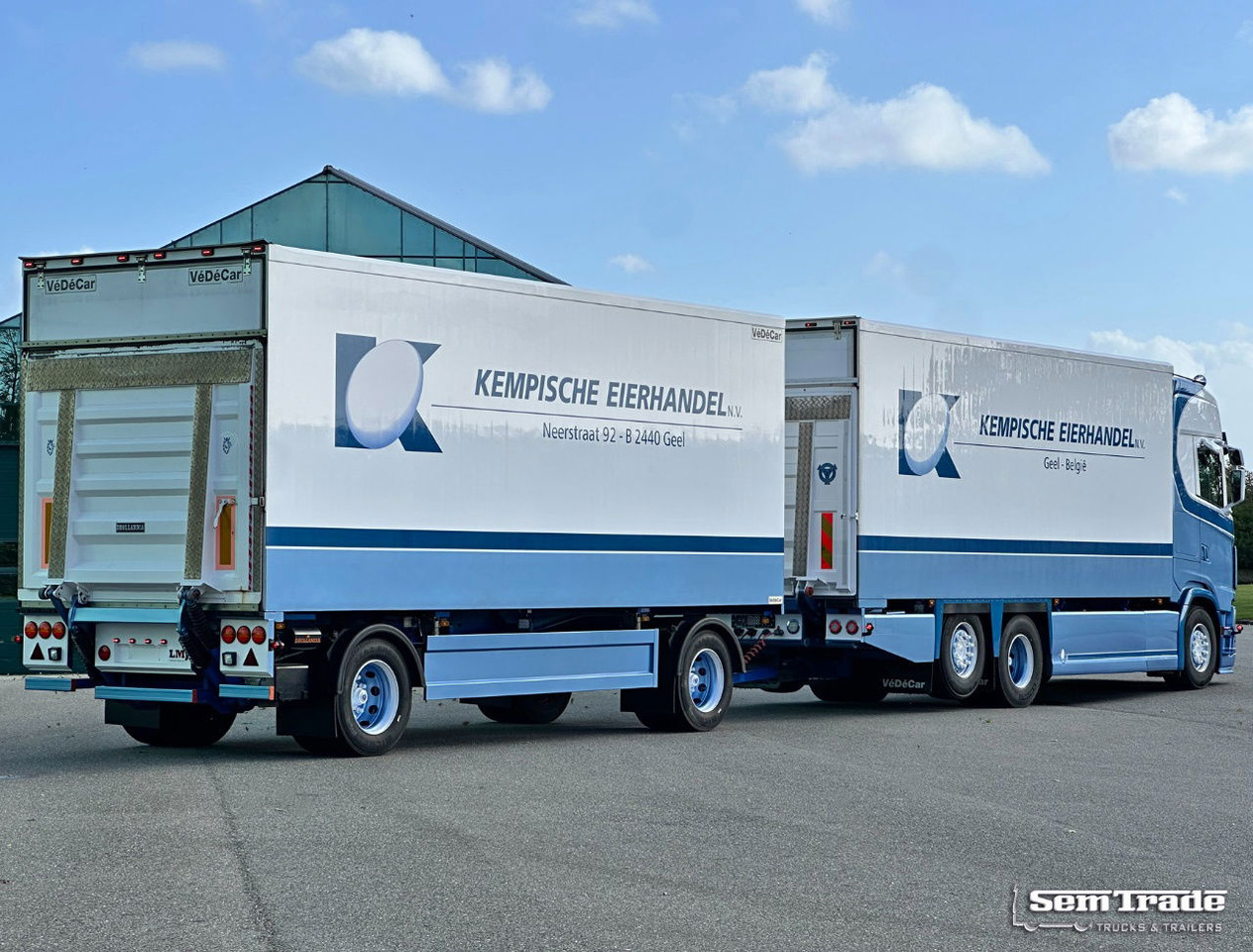 Scania S650 V8 NGS Only 193.000 KM Full Options FullY Isolated Body Special Show Truck / Combi NEW Condition - Camião frigorífico: foto 5 Scania S650 V8 NGS Only 193.000 KM Full Options FullY Isolated Body Special Show Truck / Combi NEW Condition - Camião frigorífico: foto 5