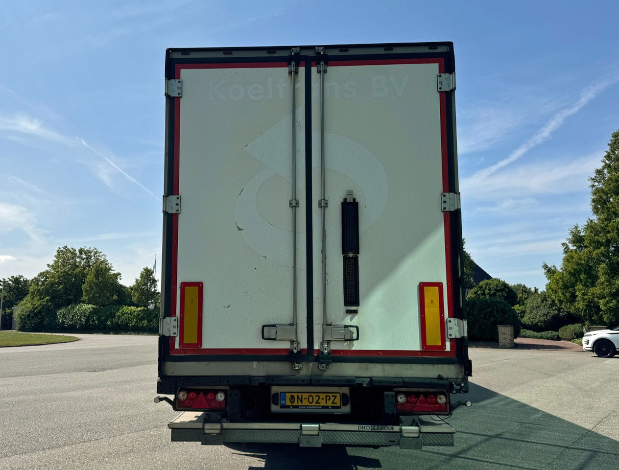 Schmitz Cargobull SCBS3B 270 CM High Flower Wide Liftaxle Tail Lift NL Trailer 6 - Semi-reboque frigorífico: foto 4 Schmitz Cargobull SCBS3B 270 CM High Flower Wide Liftaxle Tail Lift NL Trailer 6 - Semi-reboque frigorífico: foto 4