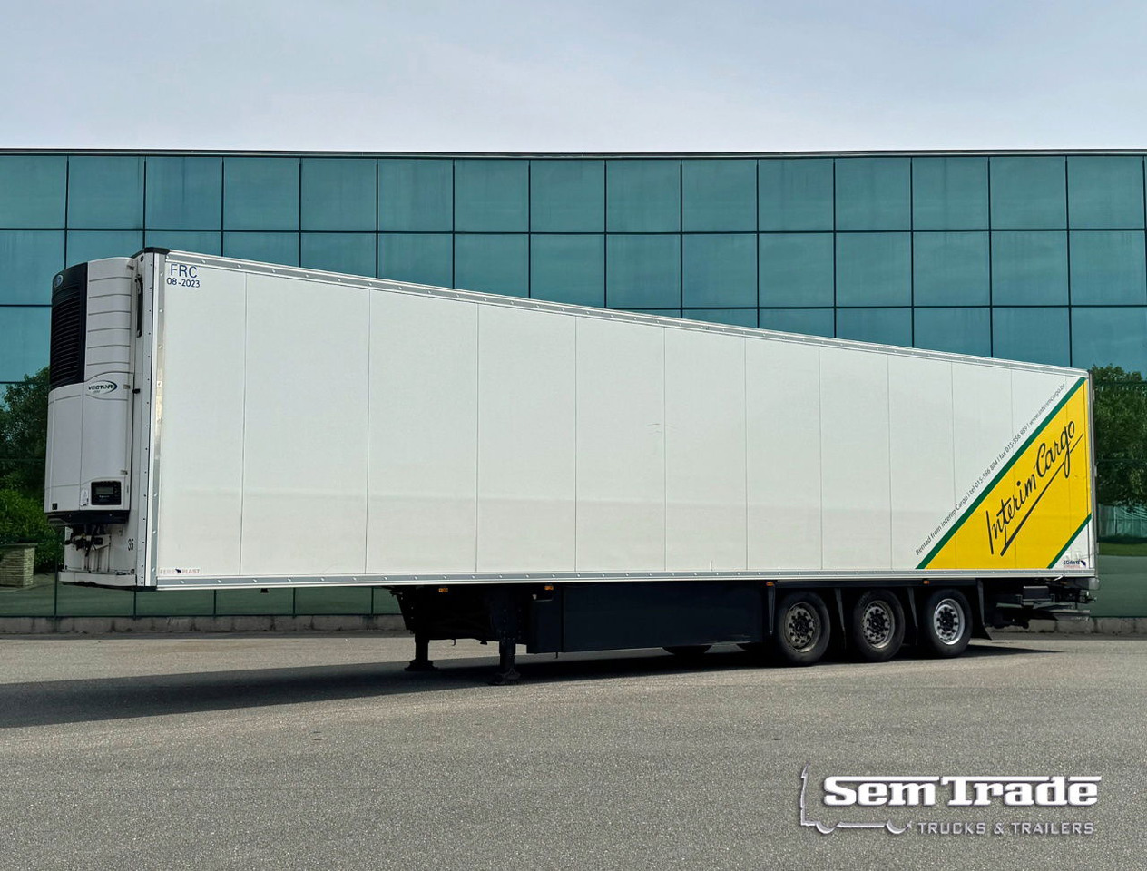 Schmitz Cargobull SCBS3B 275 CM High 250 Wide Tail Lift Carrier Vector 1550 Dopp - Semi-reboque frigorífico: foto 1 Schmitz Cargobull SCBS3B 275 CM High 250 Wide Tail Lift Carrier Vector 1550 Dopp - Semi-reboque frigorífico: foto 1