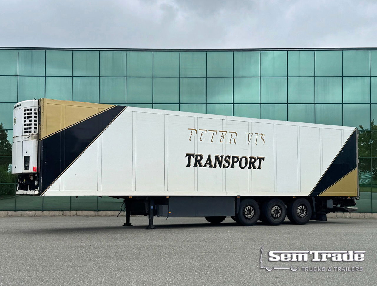 Schmitz Cargobull SKO24 Thermo King SL200e Only 8.900 Hours 270 CM High 250 CM W - Semi-reboque frigorífico: foto 1 Schmitz Cargobull SKO24 Thermo King SL200e Only 8.900 Hours 270 CM High 250 CM W - Semi-reboque frigorífico: foto 1