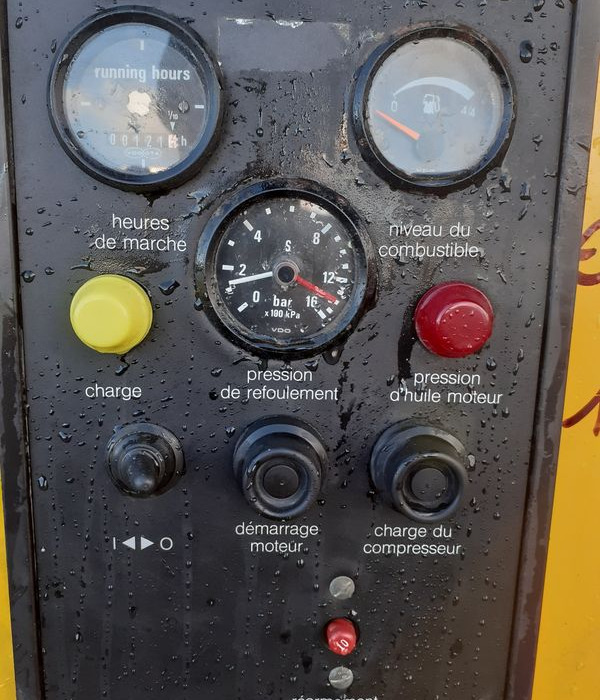 Compresseur de chantier Atlas Copco XAHS 175 - Compressor de ar: foto 4 Compresseur de chantier Atlas Copco XAHS 175 - Compressor de ar: foto 4
