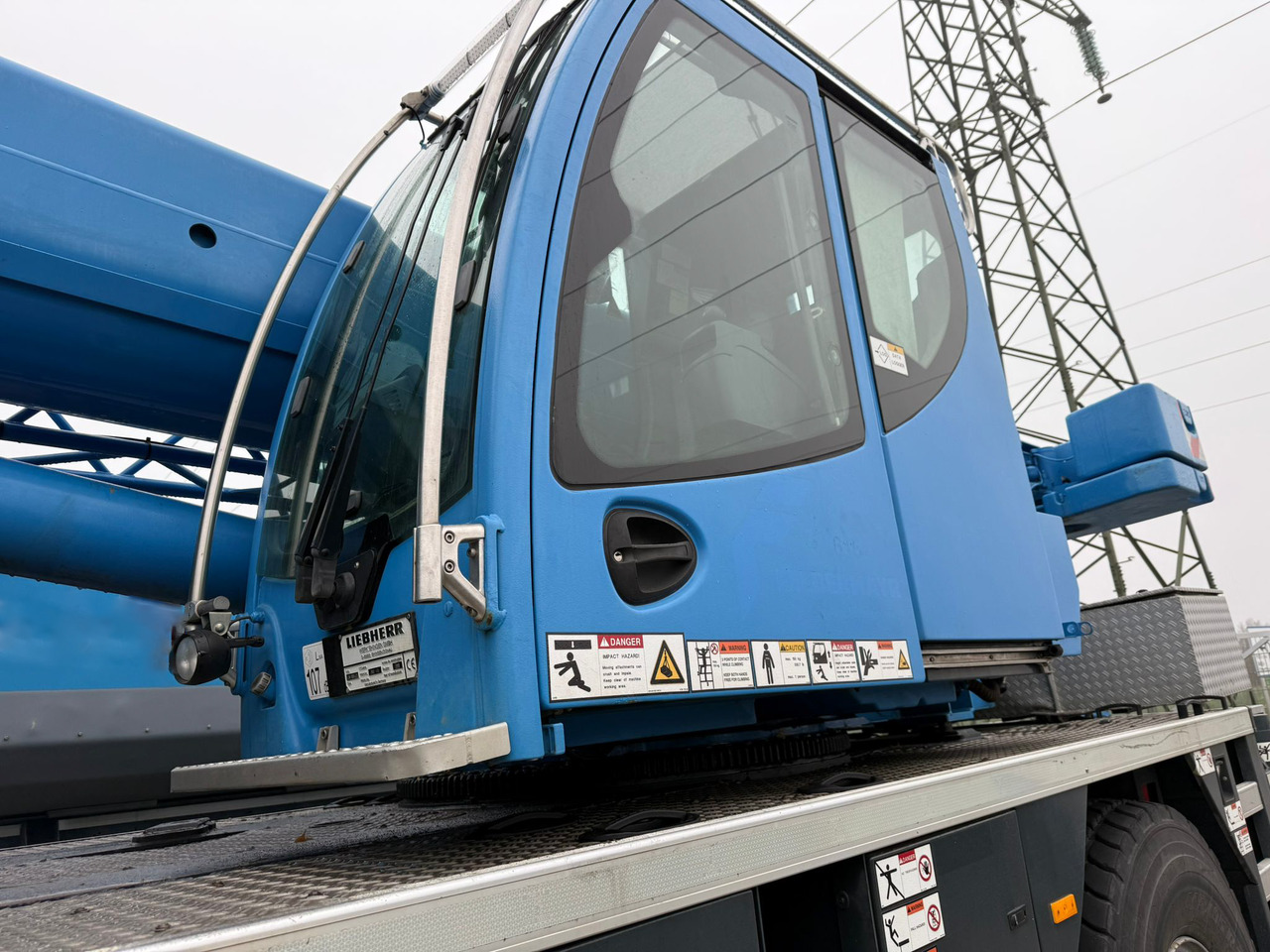 LIEBHERR LTM 1030-2.1 - Grua móvel: foto 5 LIEBHERR LTM 1030-2.1 - Grua móvel: foto 5