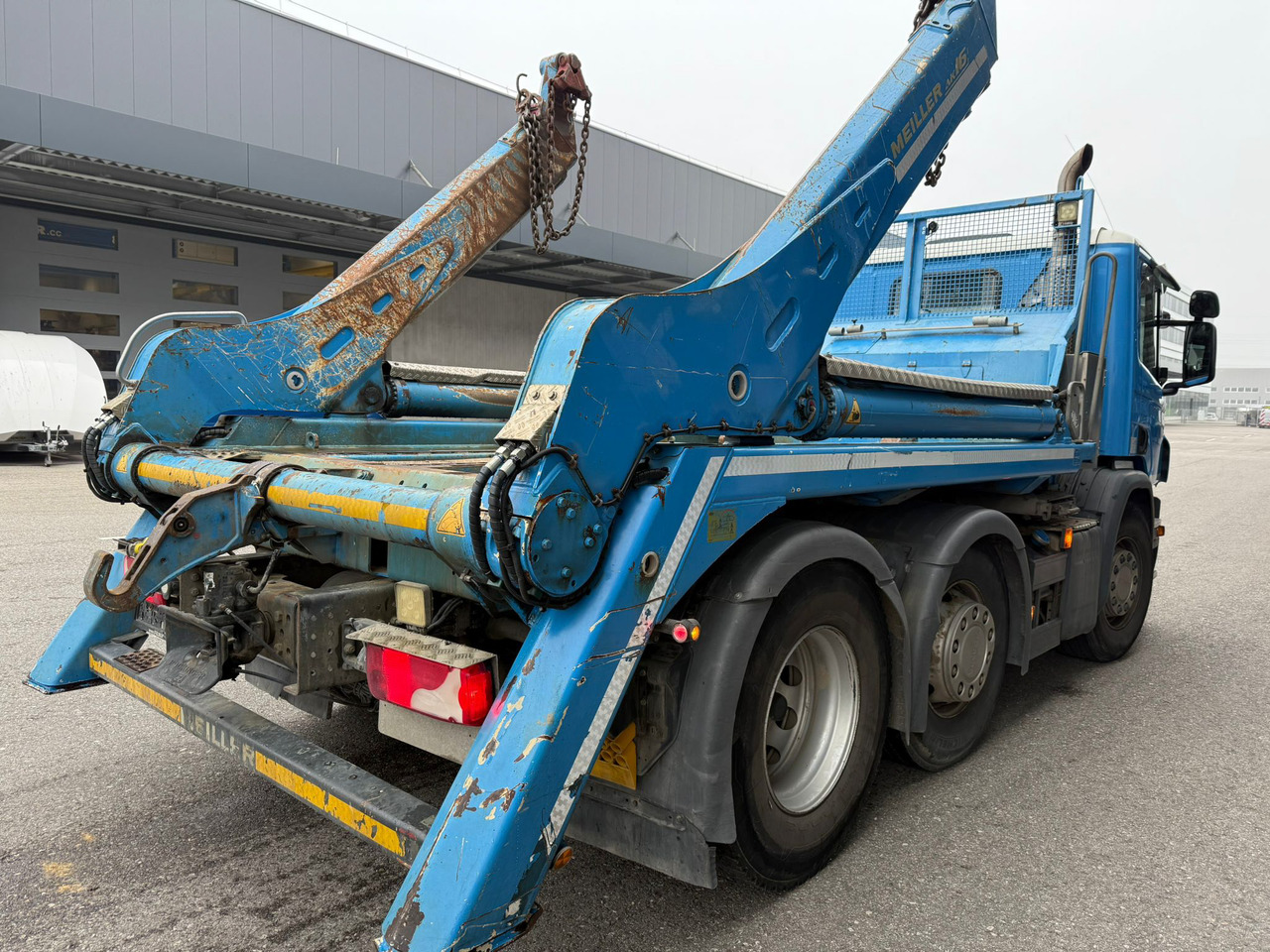 SCANIA P450 6x2 + AK16N TC - Camião multibenne: foto 4 SCANIA P450 6x2 + AK16N TC - Camião multibenne: foto 4