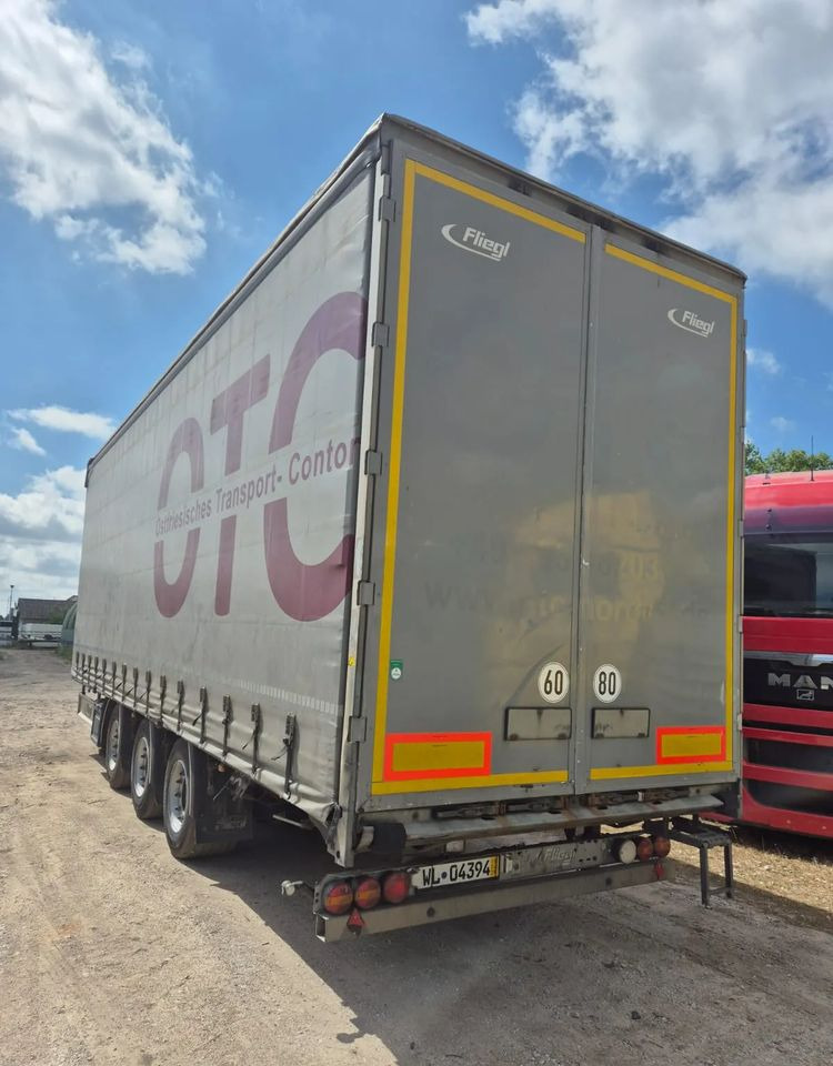 Fliegl Tandem 3 osie - Reboque de lona: foto 4 Fliegl Tandem 3 osie - Reboque de lona: foto 4