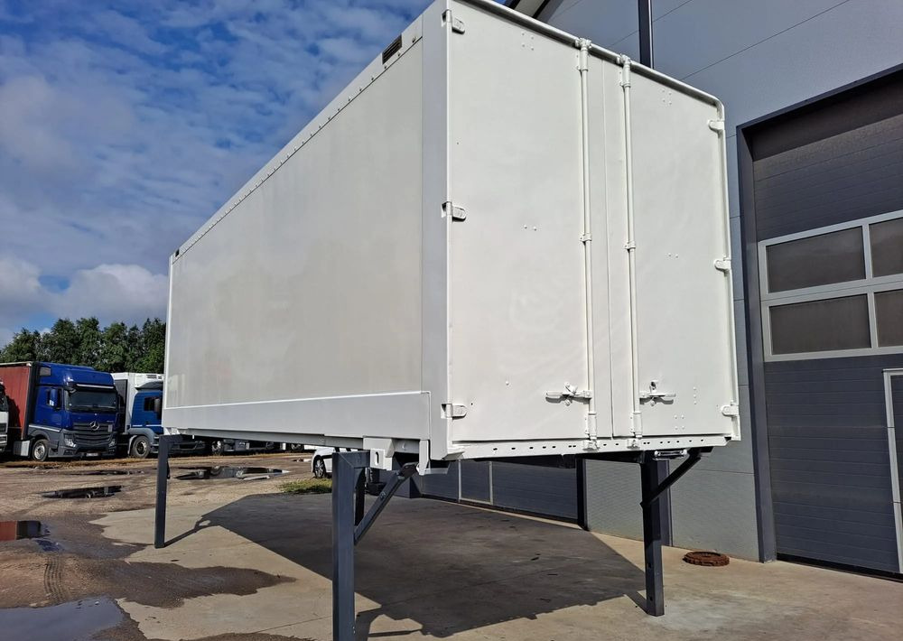 Inny Kontener BDF 18 palet - Carroçaria para furgões: foto 3 Inny Kontener BDF 18 palet - Carroçaria para furgões: foto 3