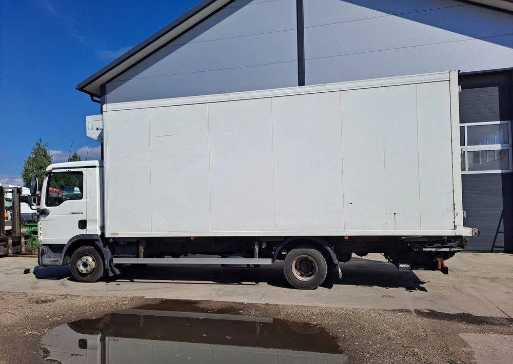 MAN TGL 12.220 Chłodnia agregat WKD-II SR - Camião frigorífico: foto 1 MAN TGL 12.220 Chłodnia agregat WKD-II SR - Camião frigorífico: foto 1