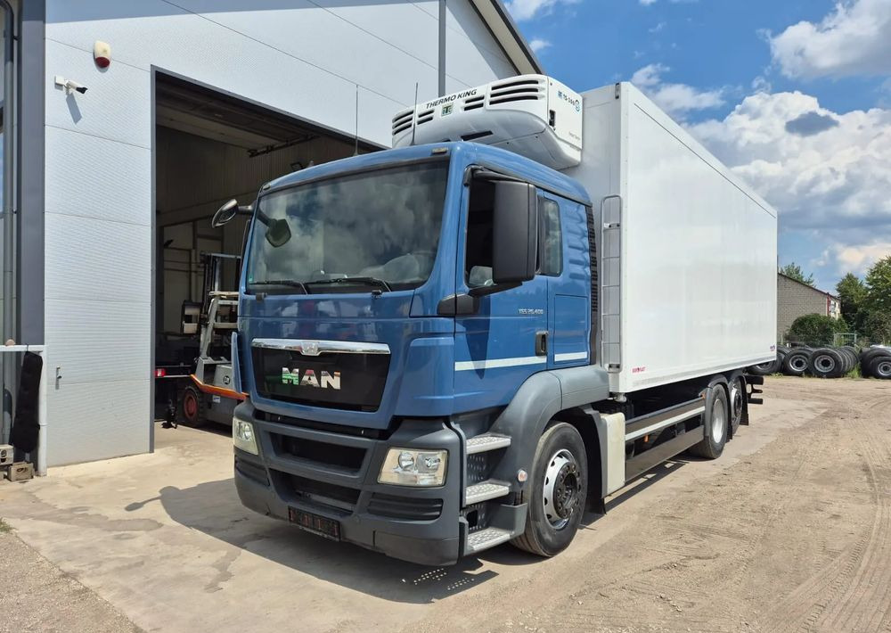 MAN TGS 26.400 Euro 5 Hakówka Agregat Thermo King MD300 - Camião frigorífico: foto 1 MAN TGS 26.400 Euro 5 Hakówka Agregat Thermo King MD300 - Camião frigorífico: foto 1