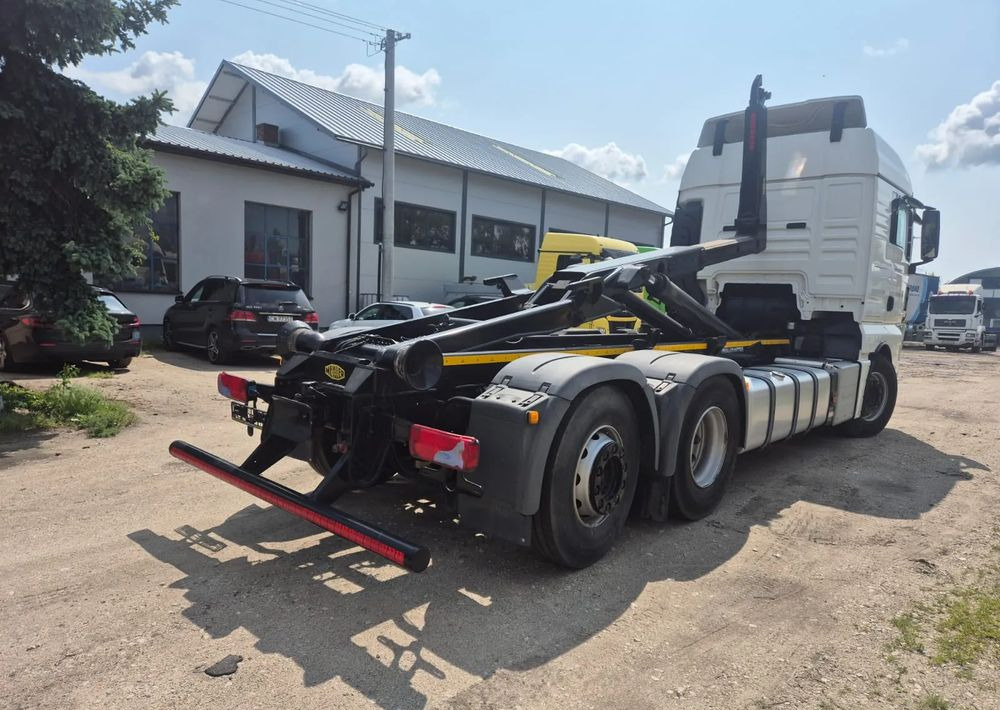 MAN TGX 26-460 Hakowiec oś skrętna - Camião polibenne: foto 3 MAN TGX 26-460 Hakowiec oś skrętna - Camião polibenne: foto 3