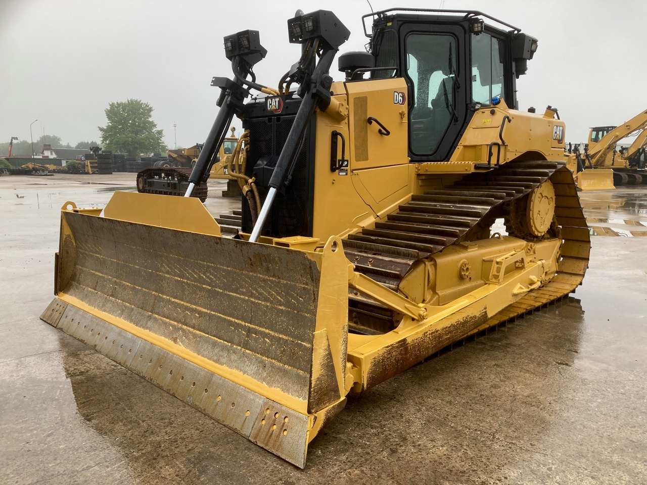 CATERPILLAR D6 LGP - Buldôzer: foto 1 CATERPILLAR D6 LGP - Buldôzer: foto 1