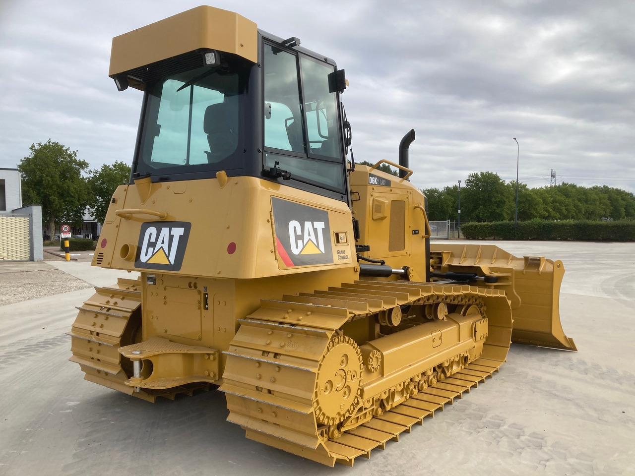 CATERPILLAR D6K2 LGP - Buldôzer: foto 4 CATERPILLAR D6K2 LGP - Buldôzer: foto 4