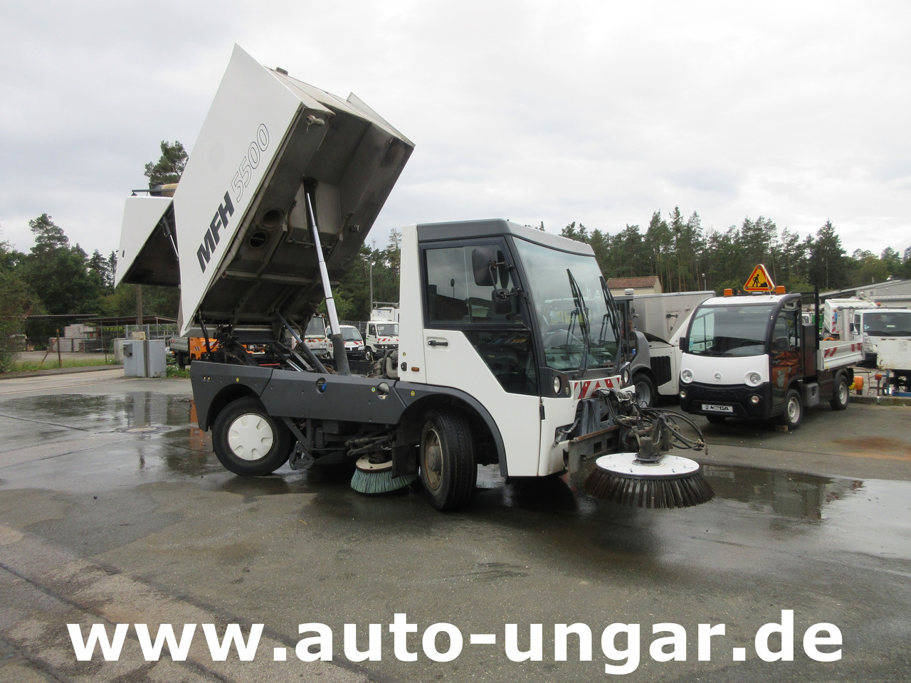 Aebi MFH 5500 Baujahr 2012 Euro 5 Kehrmaschine mit Hochentleerung - Varredora urbana: foto 1 Aebi MFH 5500 Baujahr 2012 Euro 5 Kehrmaschine mit Hochentleerung - Varredora urbana: foto 1
