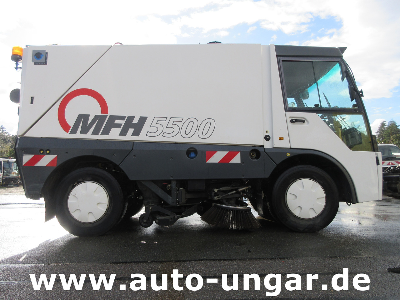 Varredora urbana Aebi MFH 5500 Baujahr 2014 Euro 5 Kehrmaschine mit zusätzlichem Schwemmbalken: foto 7