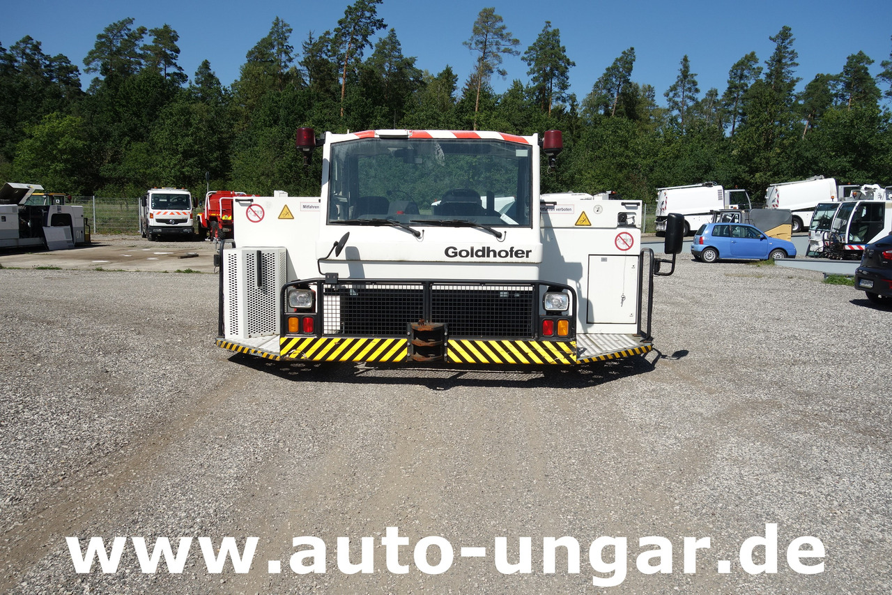 GOLDHOFER AST-1 A500 Baujahr 1999 Push-Back towbarless Pushback Liebherr used GSE - Trator de push-back: foto 2 GOLDHOFER AST-1 A500 Baujahr 1999 Push-Back towbarless Pushback Liebherr used GSE - Trator de push-back: foto 2