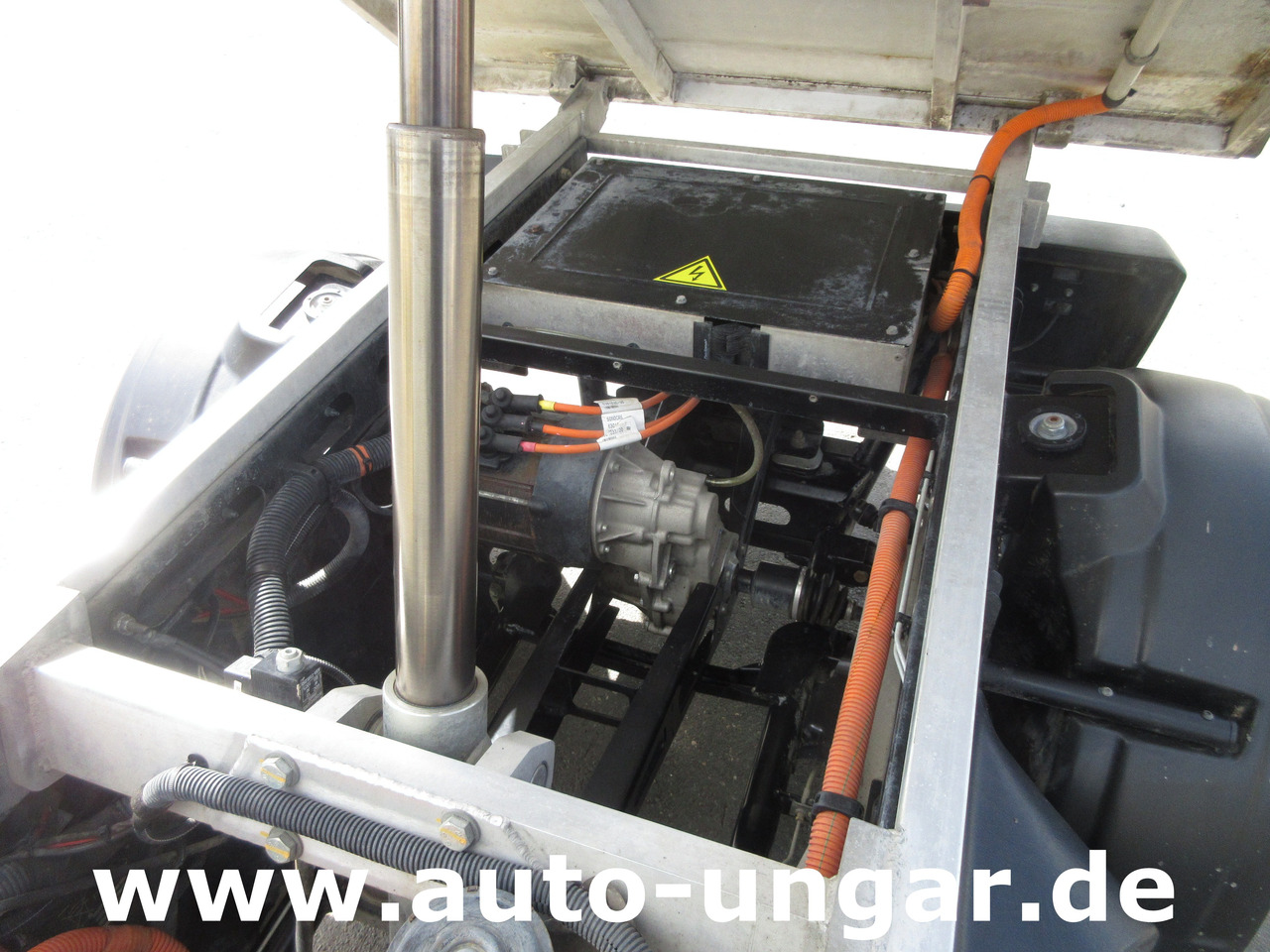 GOUPIL G5 Kipper lange Pritsche AHK Bordwanderhöhung Elektrofahrzeug - Veículo utilitário elétrico: foto 5 GOUPIL G5 Kipper lange Pritsche AHK Bordwanderhöhung Elektrofahrzeug - Veículo utilitário elétrico: foto 5