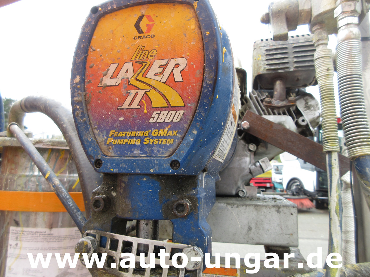 Máquina de asfalto Graco LineLazer II 5900  auf Zindel VarioZet Linedriver Perlstreuer + Airless-Farb-Spritze Hofmann: foto 6