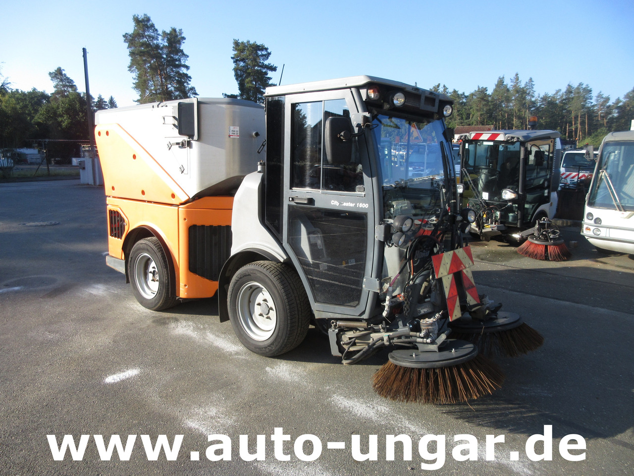 Hako CityMaster CM 1600 Kehrmaschine Knicklenkung Allrad Kommunalfahrzeug - Varredora urbana: foto 1 Hako CityMaster CM 1600 Kehrmaschine Knicklenkung Allrad Kommunalfahrzeug - Varredora urbana: foto 1