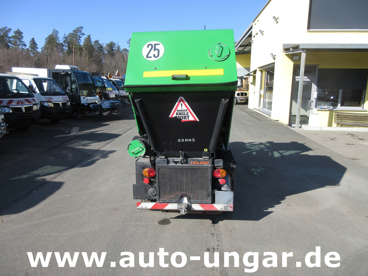 Holder X40 / X45 Baujahr 2017 Knicklenkung Kehraufbau 4x4 Kommunalhydraulik Frontheber - Varredora urbana: foto 4 Holder X40 / X45 Baujahr 2017 Knicklenkung Kehraufbau 4x4 Kommunalhydraulik Frontheber - Varredora urbana: foto 4