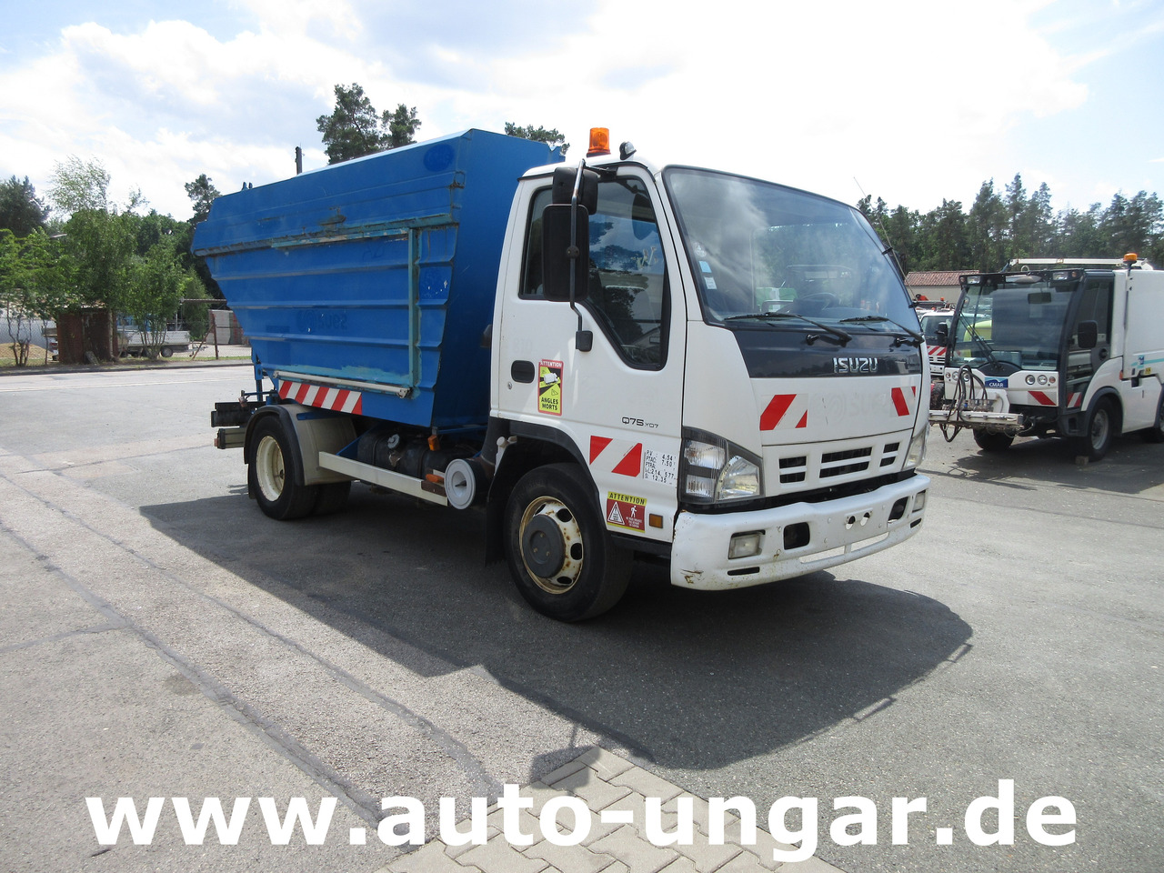 ISUZU NQR Smoother Q75 Y07 Müllwagen 8m³ TECNO 7.500kg Kipper Presse Lifter - Caminhão de lixo: foto 1 ISUZU NQR Smoother Q75 Y07 Müllwagen 8m³ TECNO 7.500kg Kipper Presse Lifter - Caminhão de lixo: foto 1