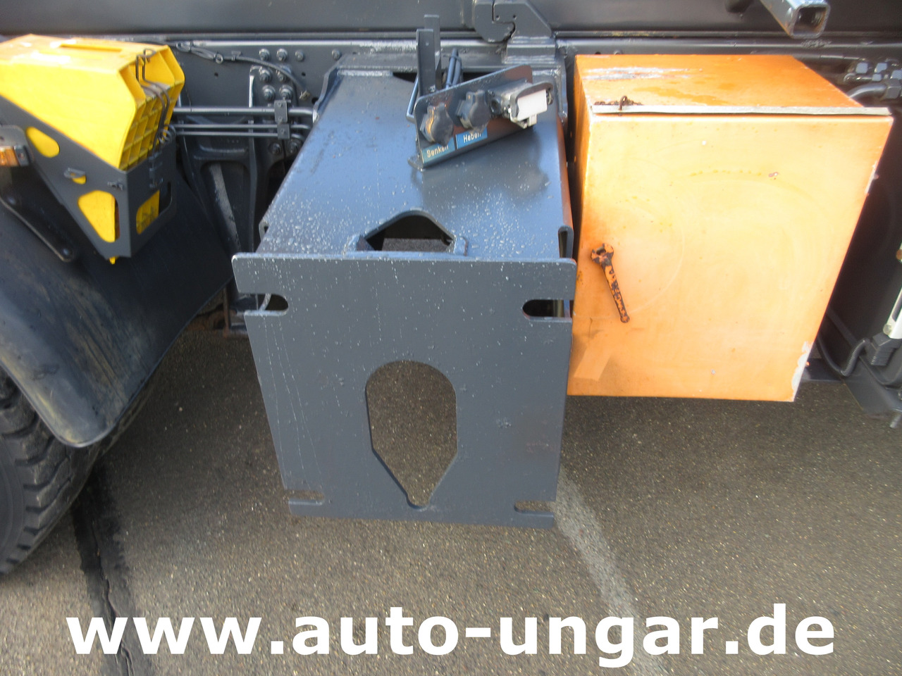 Camião basculante, Camião grua Iveco Trakker 360 Kipper Allrad 4x4 Kran Palfinger PK 9002 Kommunalhydraulik Winterdienst Euro 5: foto 14