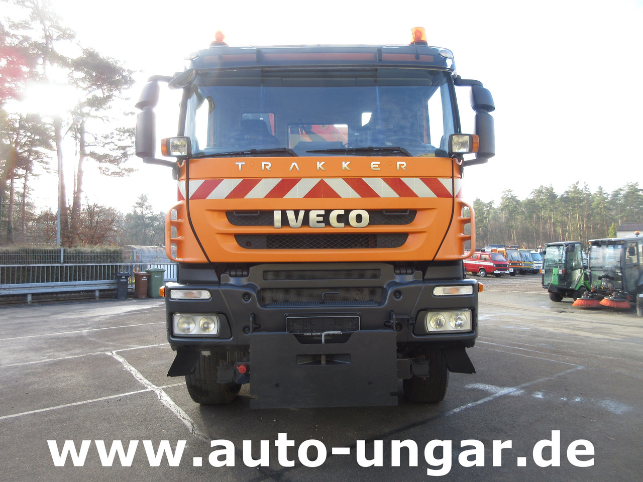 Camião basculante, Camião grua Iveco Trakker 360 Kipper Allrad 4x4 Kran Palfinger PK 9002 Kommunalhydraulik Winterdienst Euro 5: foto 23
