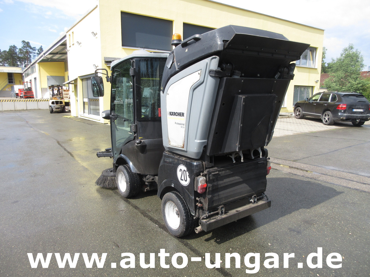 KÄRCHER MC 50 Advanced MIC 50 Professional Kleinkehrmaschine 4x4 Geräteträger - Varredora urbana: foto 5 KÄRCHER MC 50 Advanced MIC 50 Professional Kleinkehrmaschine 4x4 Geräteträger - Varredora urbana: foto 5