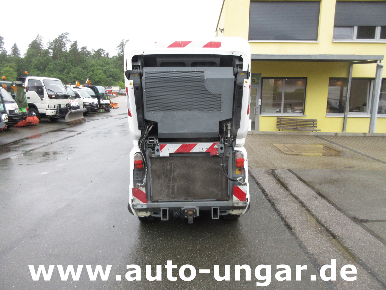 KÄRCHER MC130 Advanced Kehrmaschine Geräteträger 4x4 Kommunalfahrzeug MIC 130 Professional - Varredora urbana: foto 5 KÄRCHER MC130 Advanced Kehrmaschine Geräteträger 4x4 Kommunalfahrzeug MIC 130 Professional - Varredora urbana: foto 5