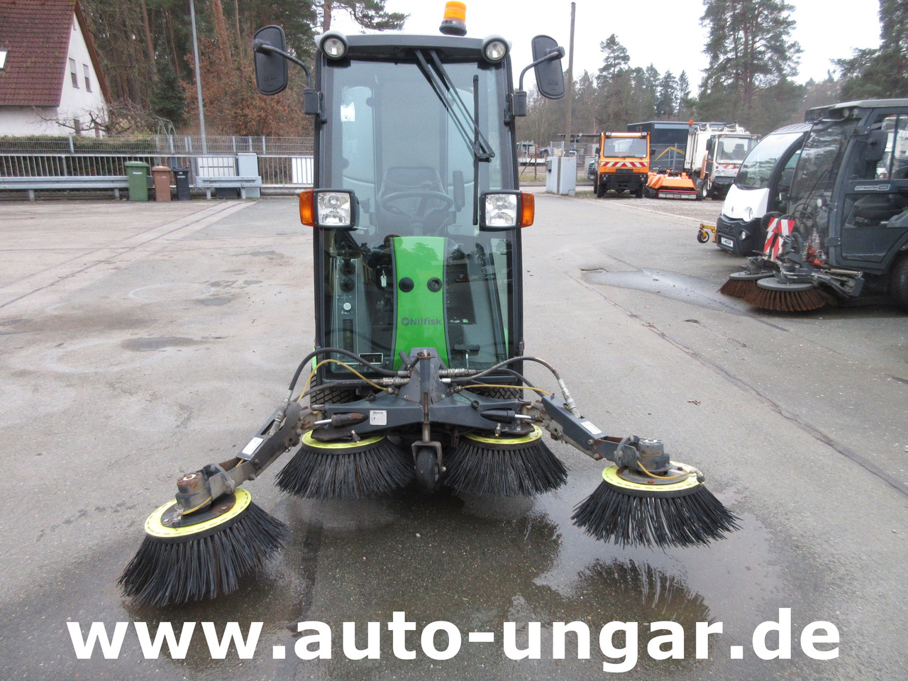 Nilfisk CR 2250 Egholm Bj. 2015 Kehrmaschine 4x4 Perkins Diesel Knicklenkung - Varredora urbana: foto 2 Nilfisk CR 2250 Egholm Bj. 2015 Kehrmaschine 4x4 Perkins Diesel Knicklenkung - Varredora urbana: foto 2