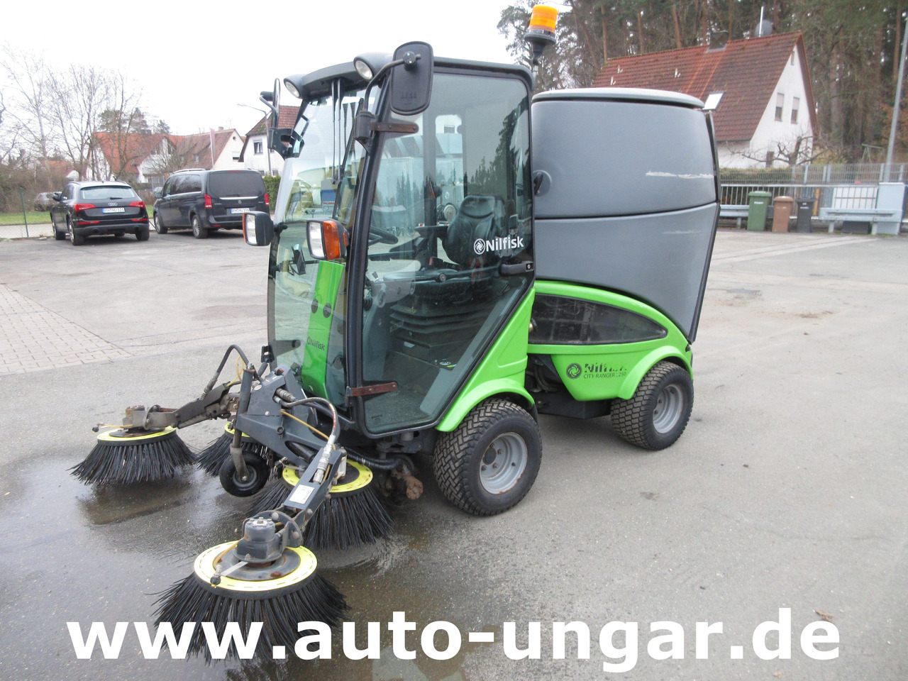 Nilfisk CR 2250 Egholm Bj. 2015 Kehrmaschine 4x4 Perkins Diesel Knicklenkung - Varredora urbana: foto 3 Nilfisk CR 2250 Egholm Bj. 2015 Kehrmaschine 4x4 Perkins Diesel Knicklenkung - Varredora urbana: foto 3