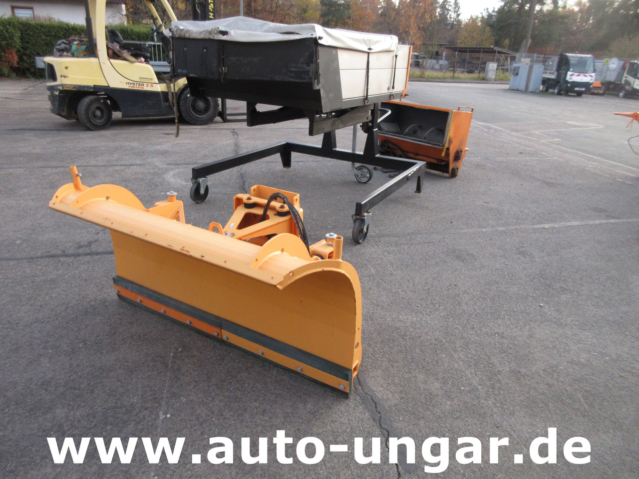 Nilfisk CR 3500 Winterdienst - Paket Schneepflug Streuer Kipper - Pritsche - Veículo limpa-neves: foto 2 Nilfisk CR 3500 Winterdienst - Paket Schneepflug Streuer Kipper - Pritsche - Veículo limpa-neves: foto 2