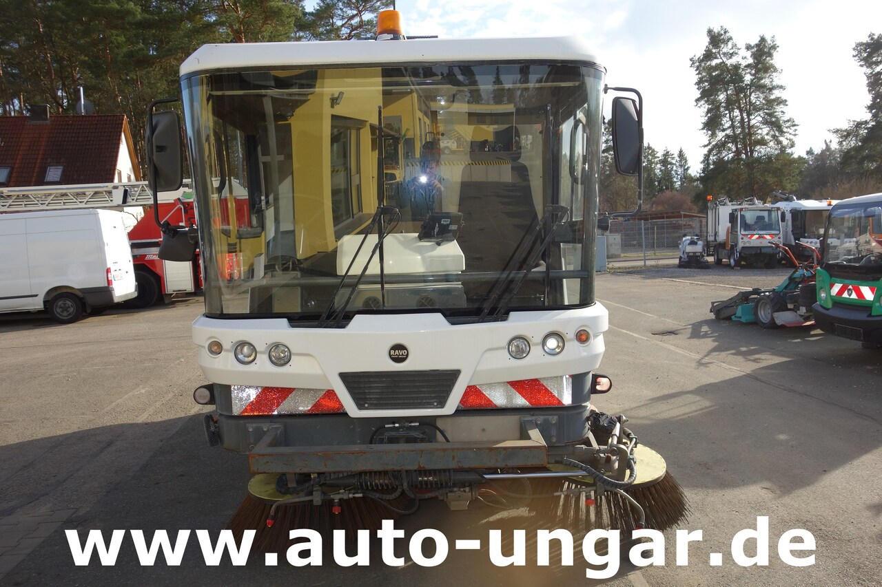Ravo CR 540 Bj. 2013 Kehrmschine Straßenkehrer Streetsweeper Kommunalfahrzeug - Varredora urbana: foto 2 Ravo CR 540 Bj. 2013 Kehrmschine Straßenkehrer Streetsweeper Kommunalfahrzeug - Varredora urbana: foto 2