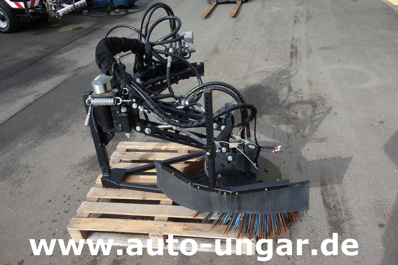 Schmidt Nilfisk 3. Besen für City Ranger Jungo Jet 3500 Multigo - Vassoura por Veículo municipal/ Especial: foto 1 Schmidt Nilfisk 3. Besen für City Ranger Jungo Jet 3500 Multigo - Vassoura por Veículo municipal/ Especial: foto 1