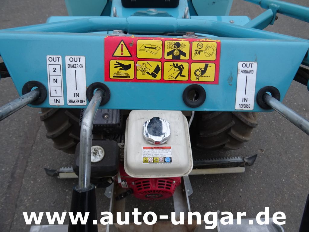 Veículo municipal/ Especial KASSBOHRER Kässbohrer BeachTech Sweepy Strandreiniger: foto 6