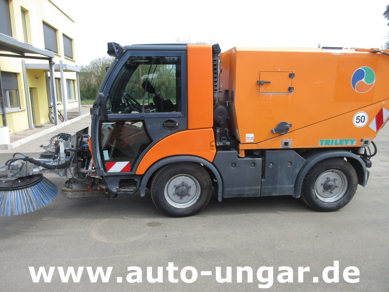 Multicar Tremo X56 4x4 Euro 5 Bj. 2015 Trilety TXK Kehr-Aufbau Motorschaden - Veículo municipal/ Especial: foto 4 Multicar Tremo X56 4x4 Euro 5 Bj. 2015 Trilety TXK Kehr-Aufbau Motorschaden - Veículo municipal/ Especial: foto 4