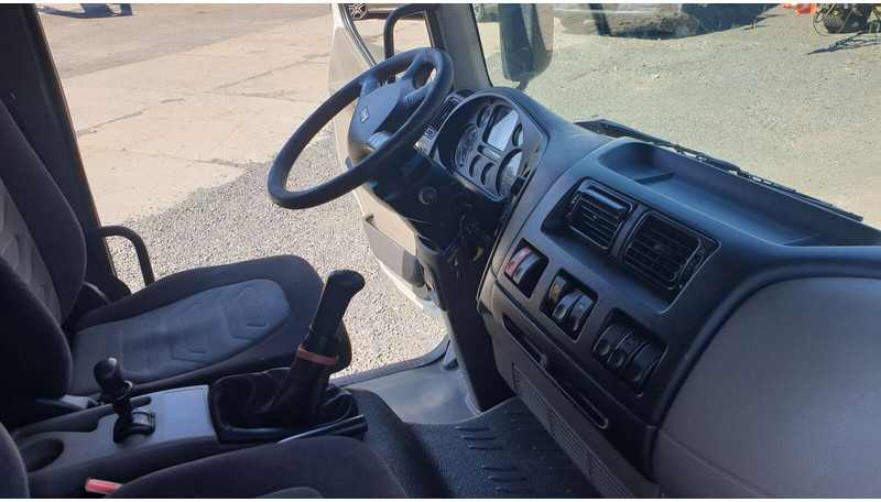 Camião de lona, Camião grua DAF 15t LF55.220 +Palfinger PK8500: foto 11 Camião de lona, Camião grua DAF 15t LF55.220 +Palfinger PK8500: foto 11