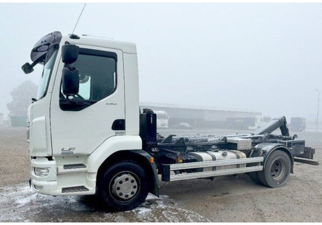 DAF LF260 FA +2024! (CZ)CTS - Camião polibenne: foto 2 DAF LF260 FA +2024! (CZ)CTS - Camião polibenne: foto 2