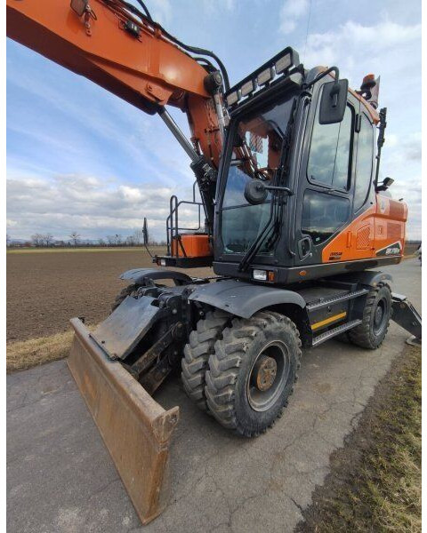 Doosan 18.6t DX170 W-7 (DEVELON) - Escavadeira de rodas: foto 4 Doosan 18.6t DX170 W-7 (DEVELON) - Escavadeira de rodas: foto 4