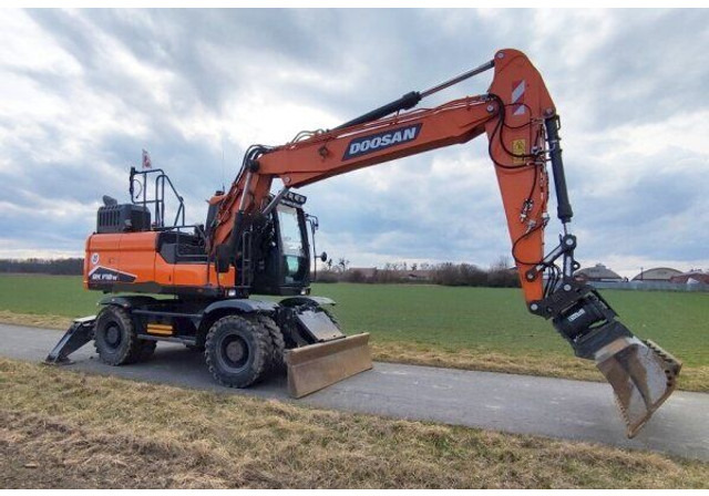 Doosan 18.6t DX170 W-7 (DEVELON) - Escavadeira de rodas: foto 3 Doosan 18.6t DX170 W-7 (DEVELON) - Escavadeira de rodas: foto 3