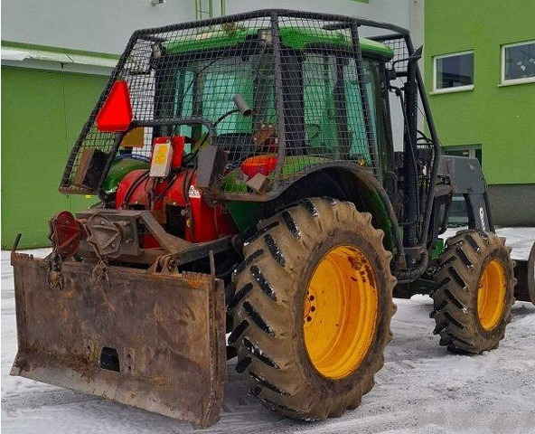 John Deere 6220 SE +Quicke +Igland twin - Equipamento florestal: foto 1 John Deere 6220 SE +Quicke +Igland twin - Equipamento florestal: foto 1