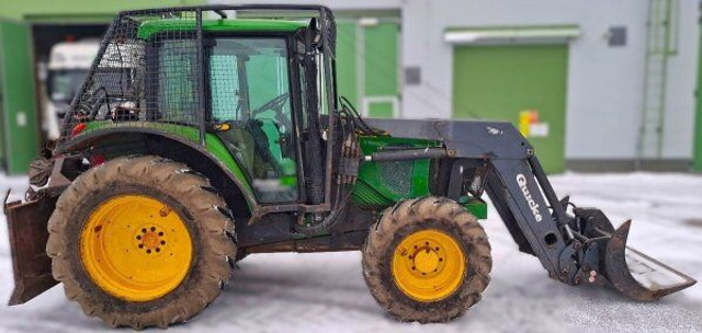 John Deere 6220 SE +Quicke +Igland twin - Equipamento florestal: foto 5 John Deere 6220 SE +Quicke +Igland twin - Equipamento florestal: foto 5