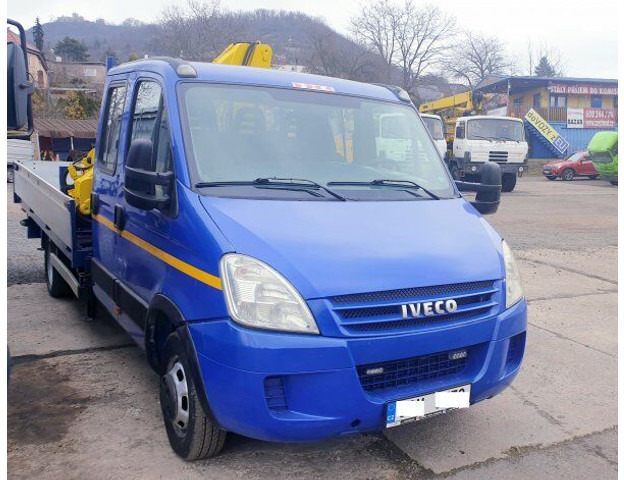 Iveco 50C18 Daily 3.D 16V +Effer - Carrinha de caixa aberta, Carrinha cabine dupla: foto 2 Iveco 50C18 Daily 3.D 16V +Effer - Carrinha de caixa aberta, Carrinha cabine dupla: foto 2